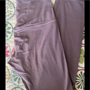Well-Loved Lululemon Orchid 28” Leggings